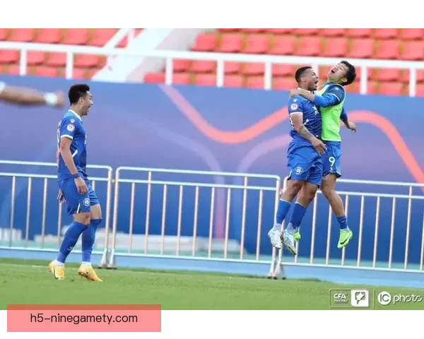 汉堡逆转柏林柯尼双响卡帕建功 汉堡逆转柏林柯尼双响卡帕建功