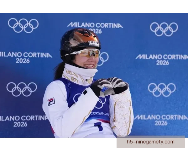 女子空中技巧预赛因雪延至晚间